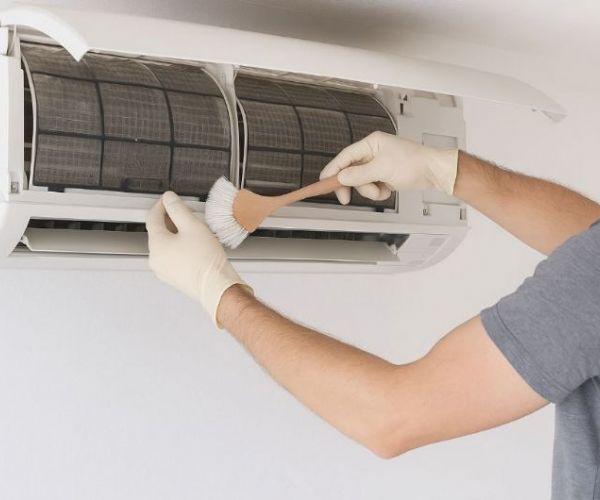 冷氣機換季保養全攻略｜4大清潔重點延長壽命又防異味